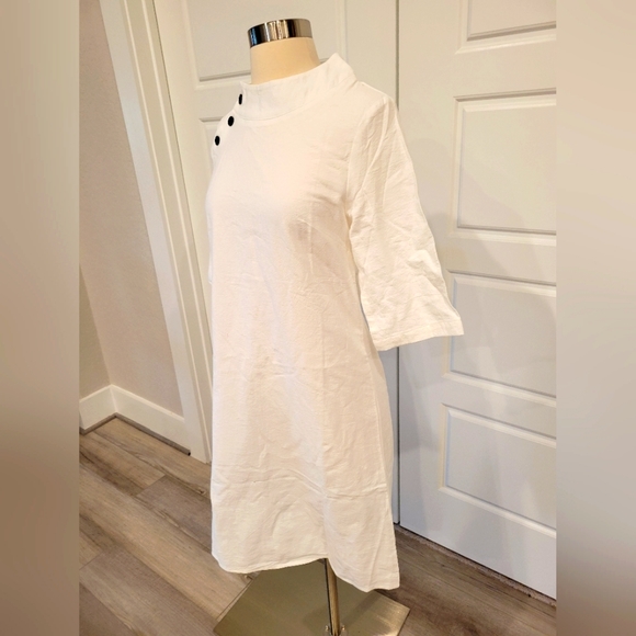 NWOT WHITE LINEN DRESS - Picture 5 of 7